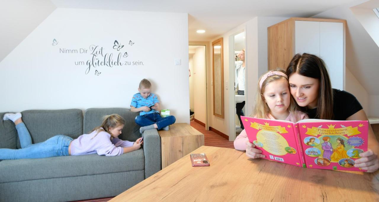 Familienhotel "Rhoen Feeling" Bernshausen Экстерьер фото