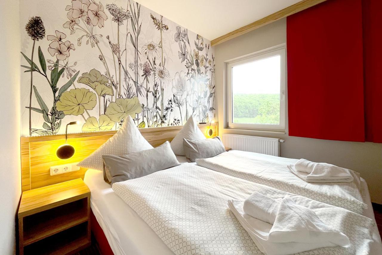 Familienhotel "Rhoen Feeling" Bernshausen Экстерьер фото