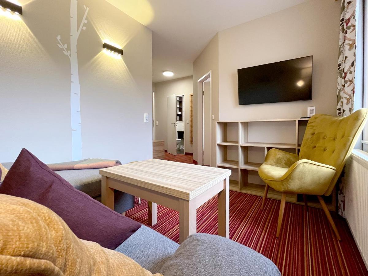 Familienhotel "Rhoen Feeling" Bernshausen Экстерьер фото