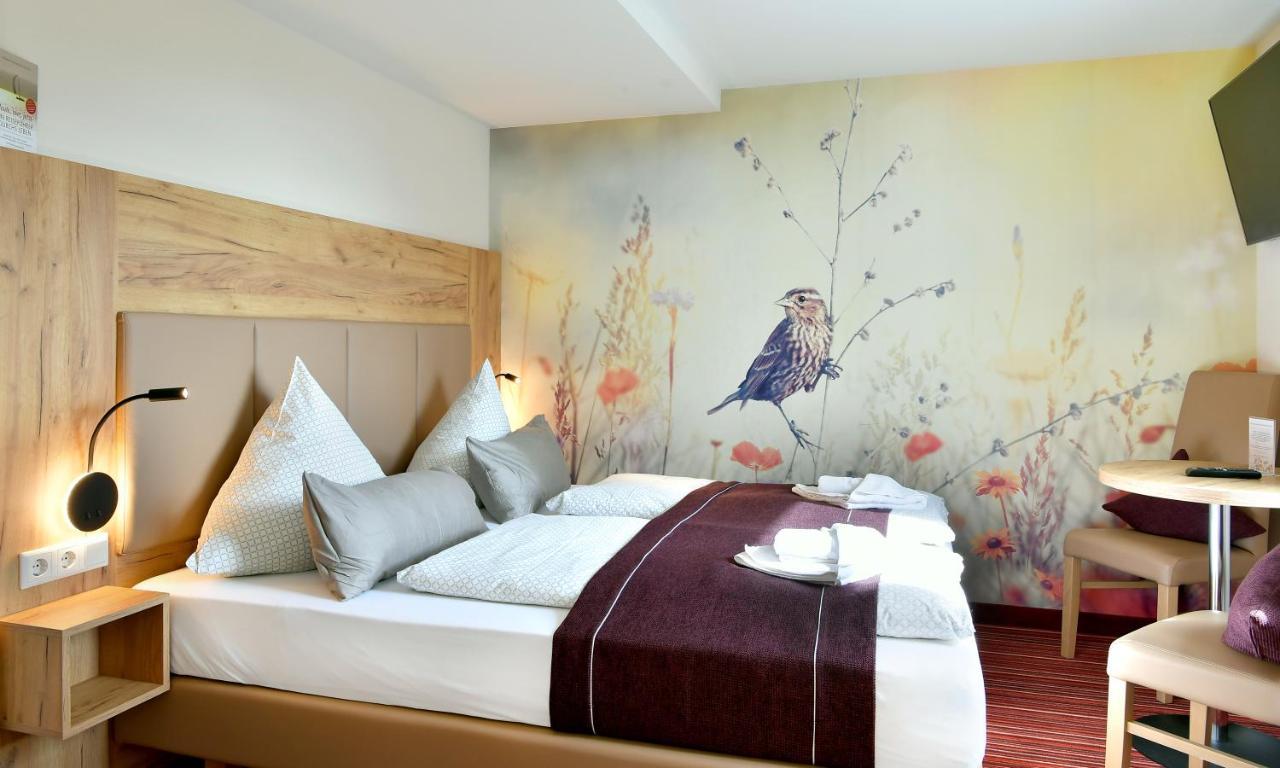 Familienhotel "Rhoen Feeling" Bernshausen Экстерьер фото