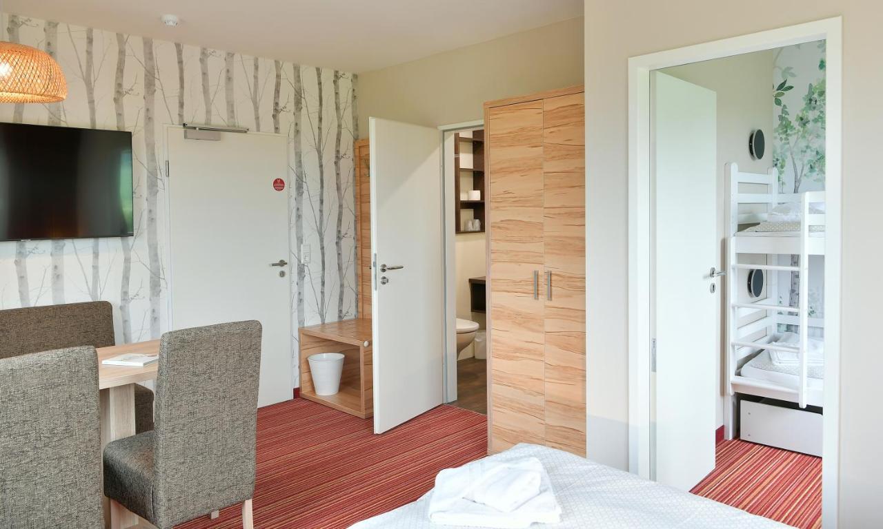 Familienhotel "Rhoen Feeling" Bernshausen Экстерьер фото