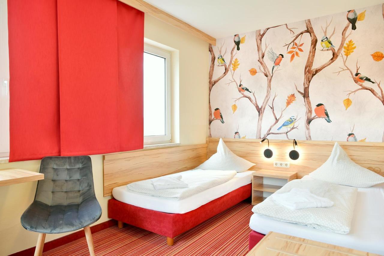 Familienhotel "Rhoen Feeling" Bernshausen Экстерьер фото