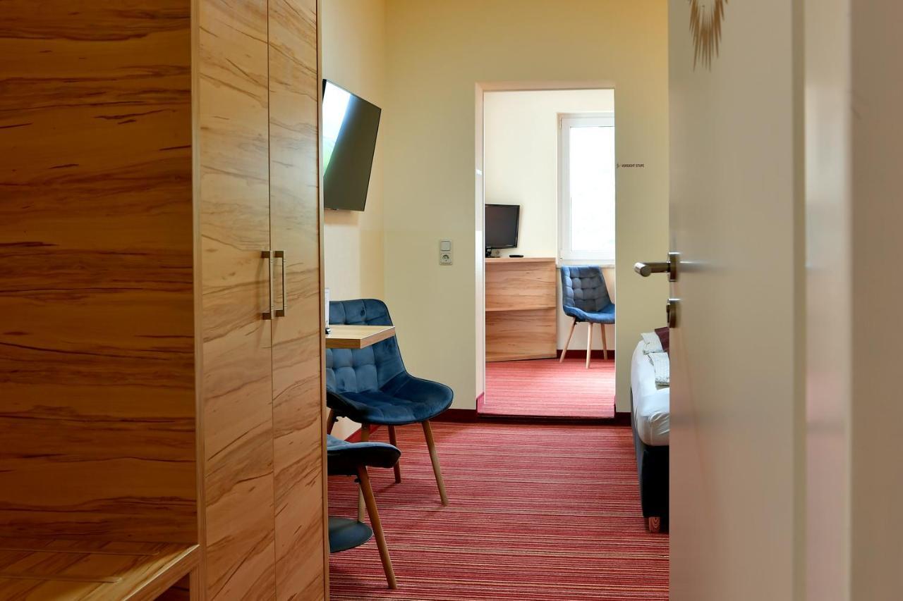 Familienhotel "Rhoen Feeling" Bernshausen Экстерьер фото