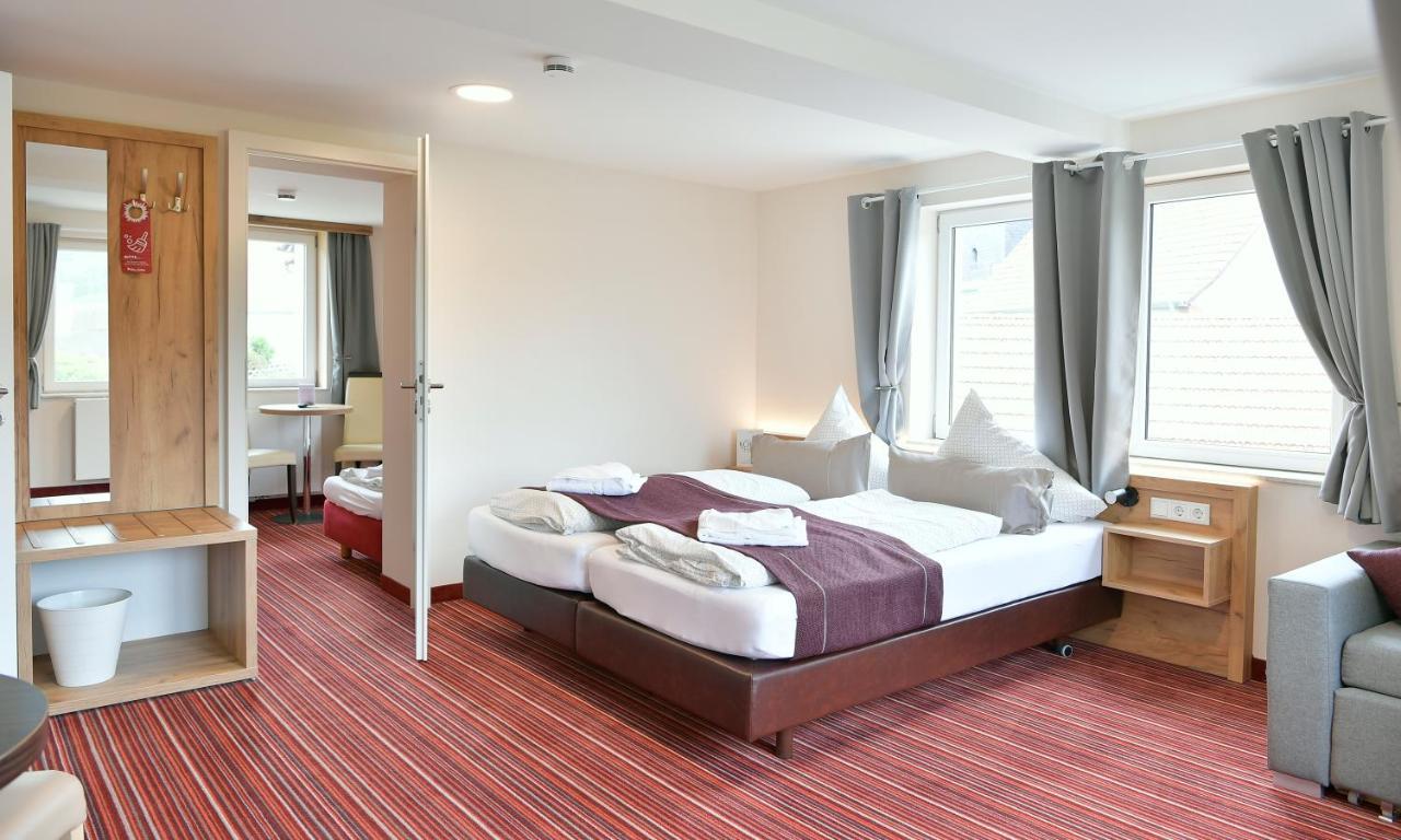 Familienhotel "Rhoen Feeling" Bernshausen Экстерьер фото