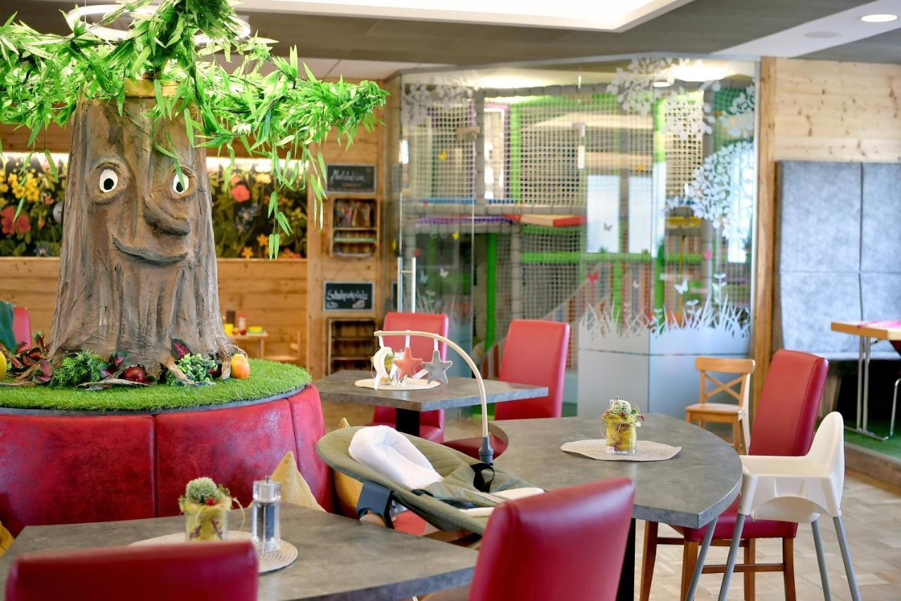 Familienhotel "Rhoen Feeling" Bernshausen Экстерьер фото